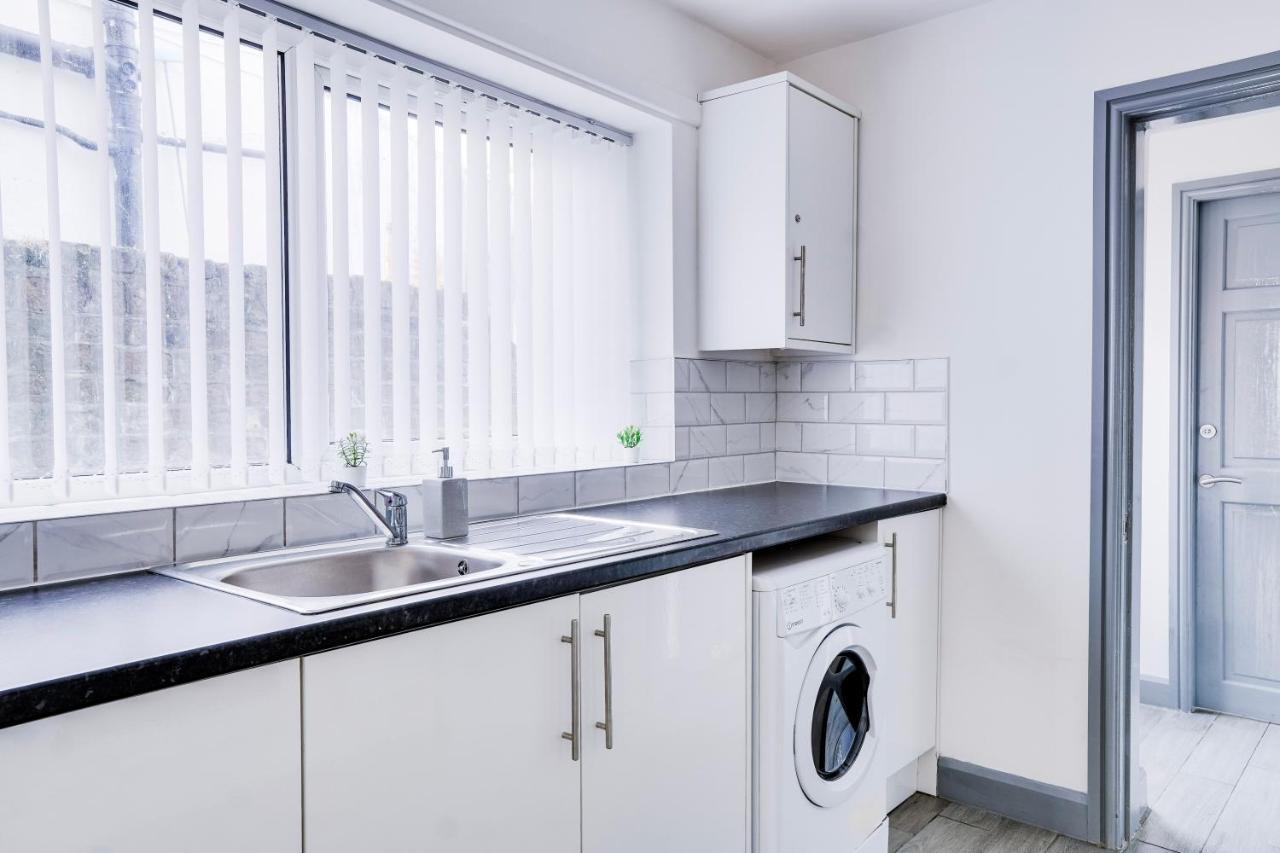 Cosy 3 Bedroom House Near Anfield Stadium 리버풀 외부 사진